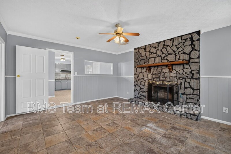 4 Bedroom, 2 Full Bath Well-Maintained Ranch House is now available! property image