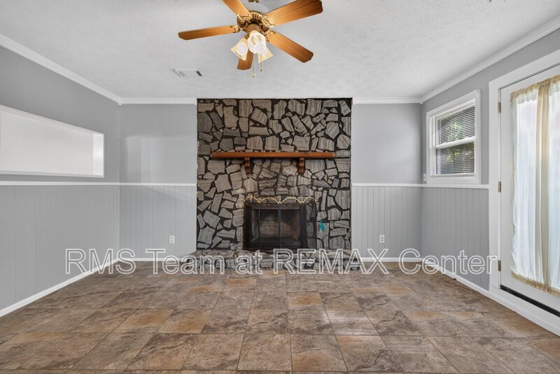 4 Bedroom, 2 Full Bath Well-Maintained Ranch House is now available! property image
