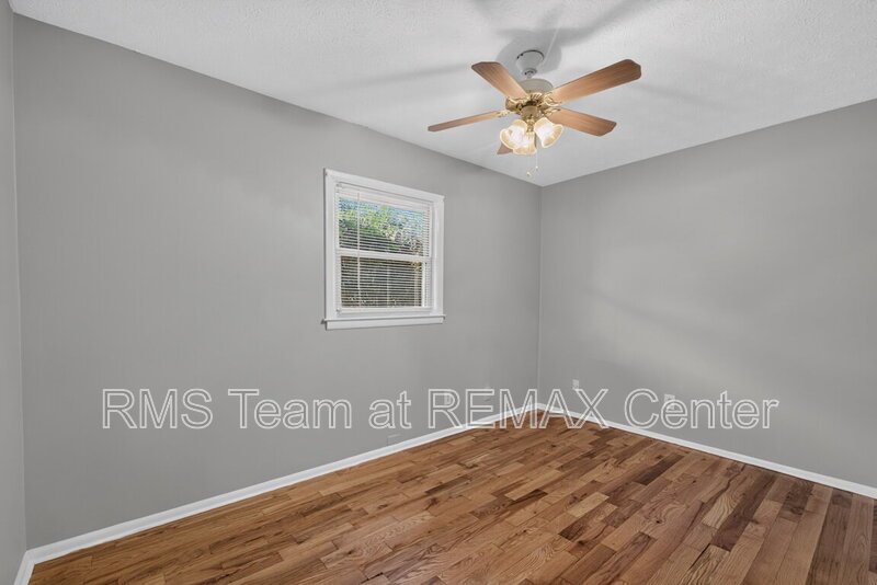 4 Bedroom, 2 Full Bath Well-Maintained Ranch House is now available! property image
