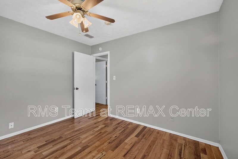 4 Bedroom, 2 Full Bath Well-Maintained Ranch House is now available! property image
