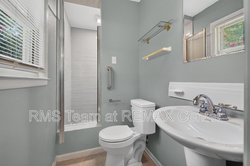4 Bedroom, 2 Full Bath Well-Maintained Ranch House is now available! property image