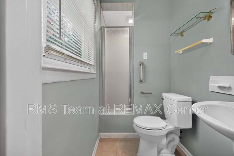 4 Bedroom, 2 Full Bath Well-Maintained Ranch House is now available! property image