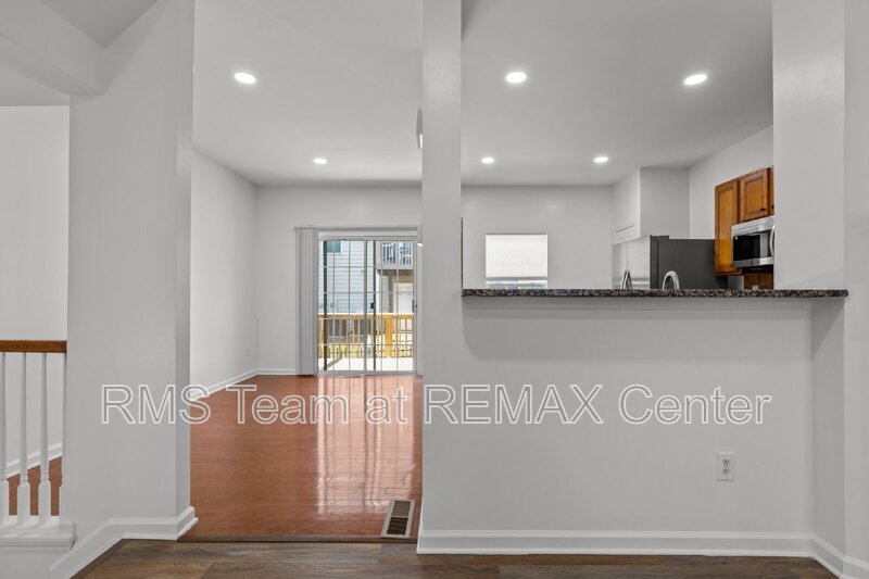 BEAUTIFUL & SPACIOUS TOWNHOME IN GATED COMMUNITY DULUTH property image